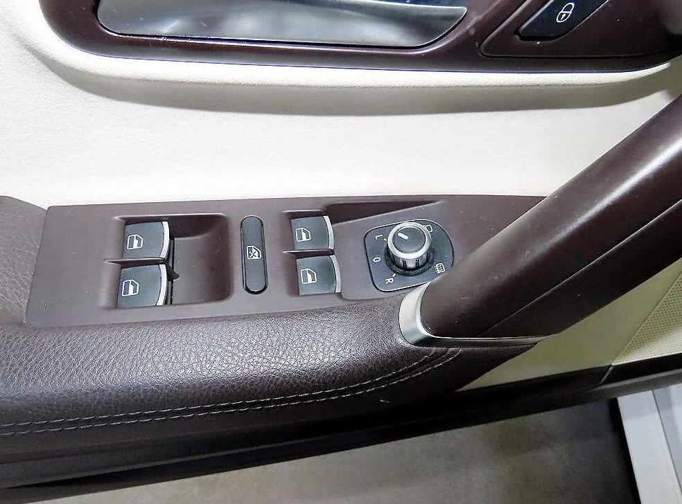 폭스바겐 CC 2.0 TDI 블루모션 사진 13