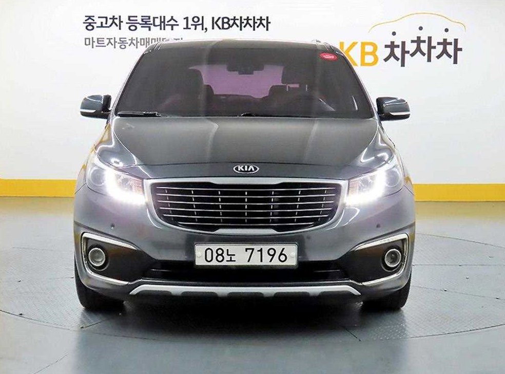 기아 카니발 디젤 9인승 프레스티지 사진 2