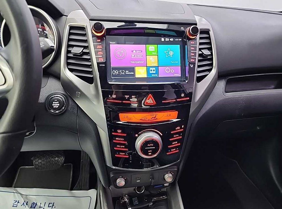 KG모빌리티(쌍용)  티볼리 가솔린 2WD 1.6 VX 사진 10