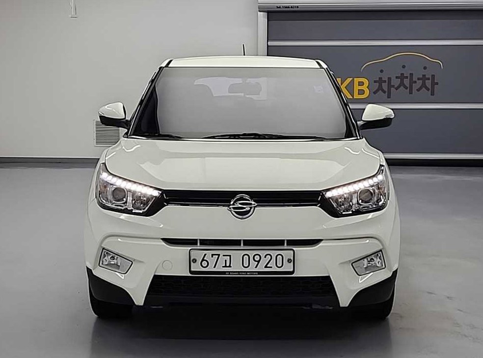 KG모빌리티(쌍용)  티볼리 가솔린 2WD 1.6 VX 사진 2