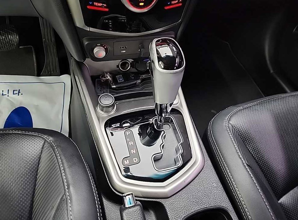 KG모빌리티(쌍용)  티볼리 가솔린 2WD 1.6 VX 사진 8