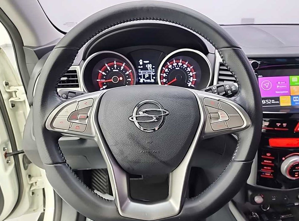 KG모빌리티(쌍용)  티볼리 가솔린 2WD 1.6 VX 사진 9