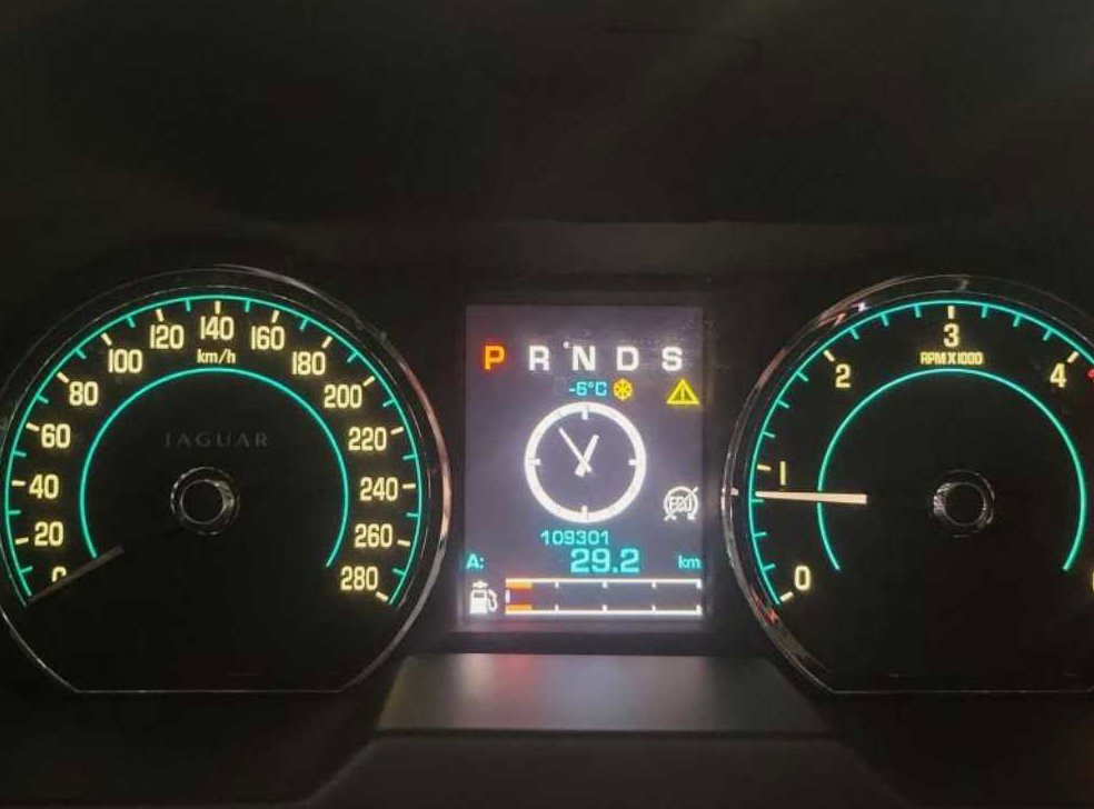 재규어 XF 3.0 D 사진 5