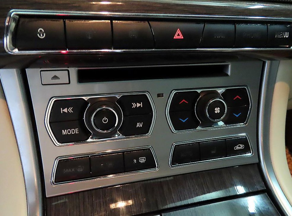 재규어 XF 5.0 SC 사진 13