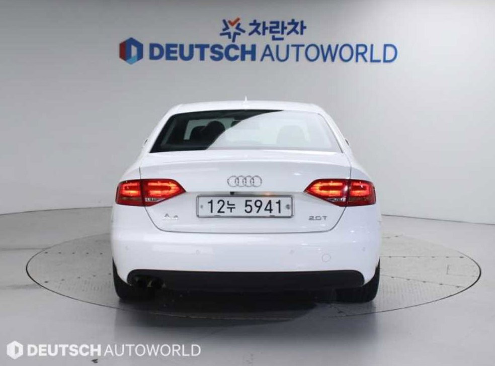 아우디 A4 2.0 TFSI 콰트로 사진 4