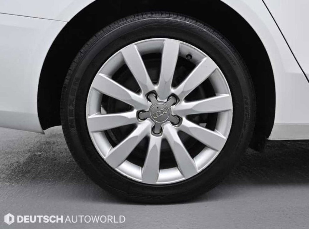 아우디 A4 2.0 TFSI 콰트로 사진 5