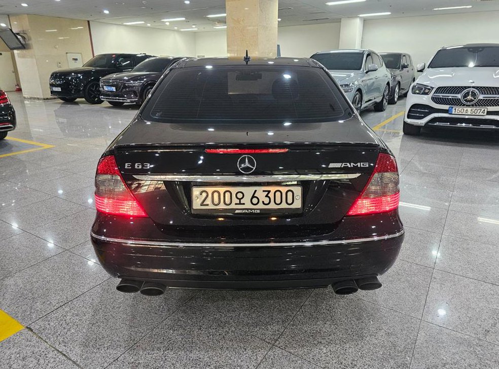 벤츠 E 클래스 E63 AMG 사진 5