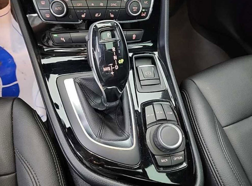 BMW 2시리즈 스포트 사진 8