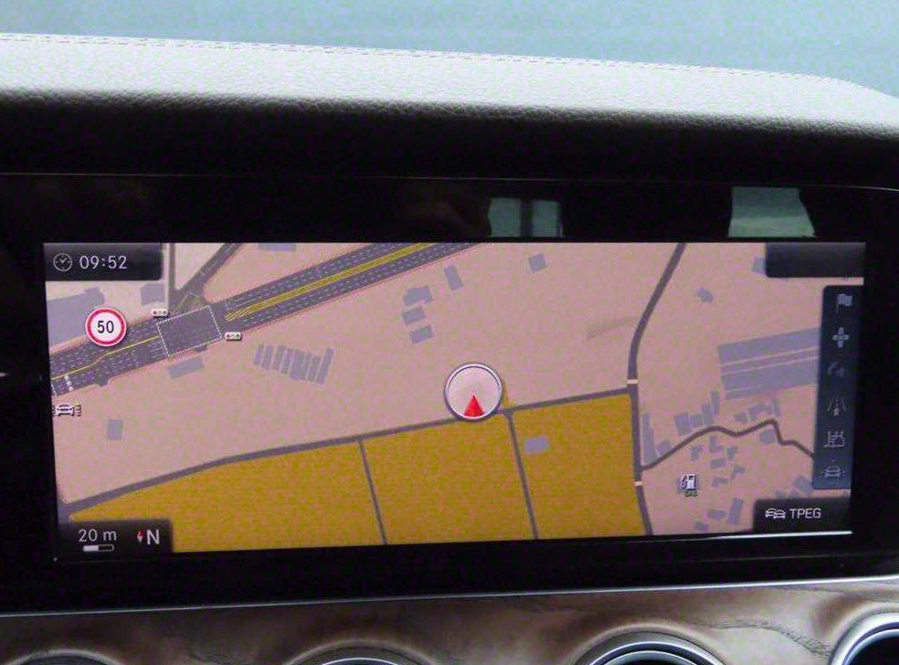 벤츠 E 클래스 E220d 익스클루시브 사진 14