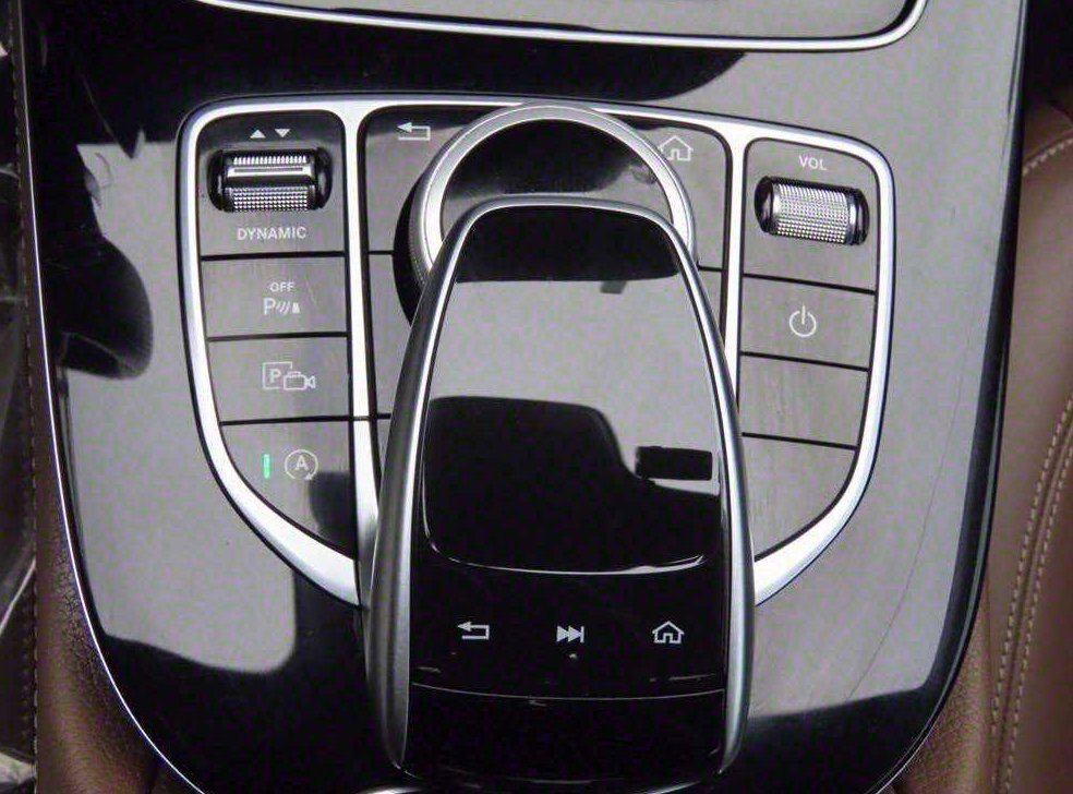 벤츠 E 클래스 E220d 익스클루시브 사진 17