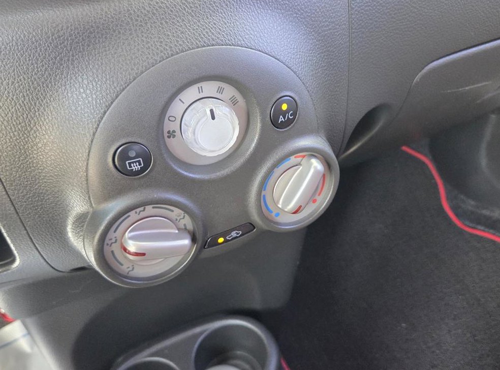 닛산 큐브 1.8 S 사진 9