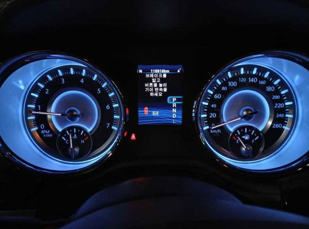 크라이슬러 300C 3.6 사진 10