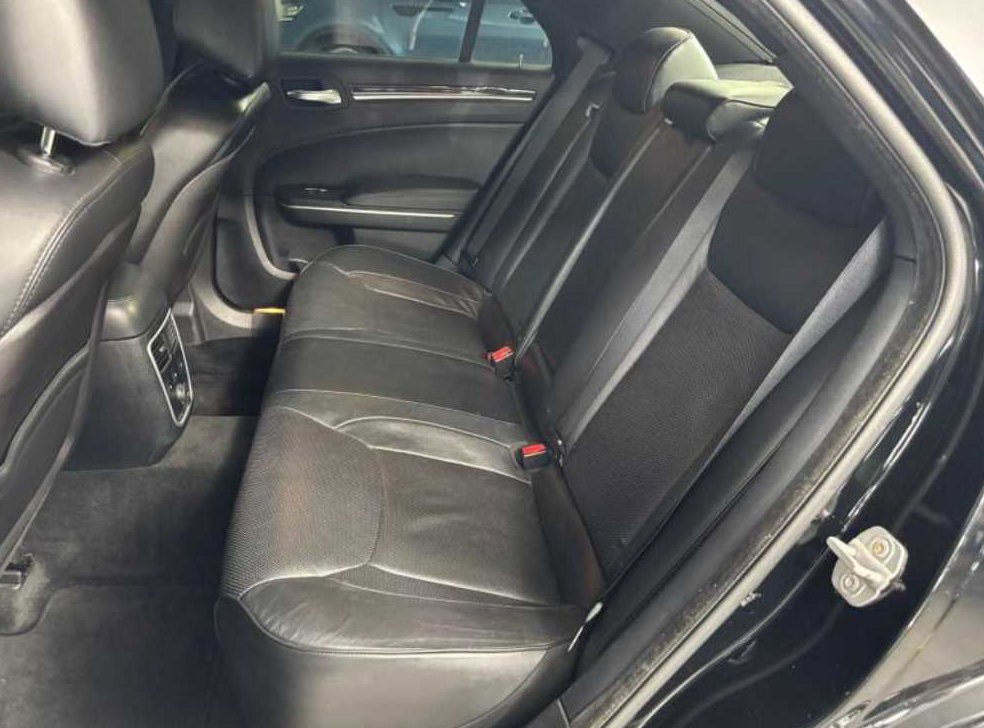 크라이슬러 300C 3.6 사진 9