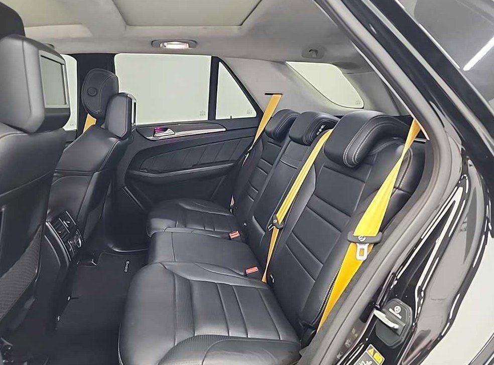 벤츠 M 클래스 ML63 AMG 사진 12