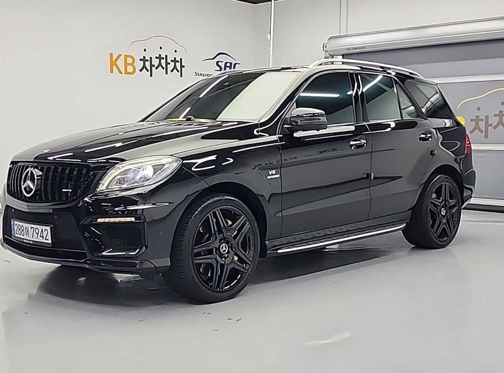 벤츠 M 클래스 ML63 AMG 사진 2
