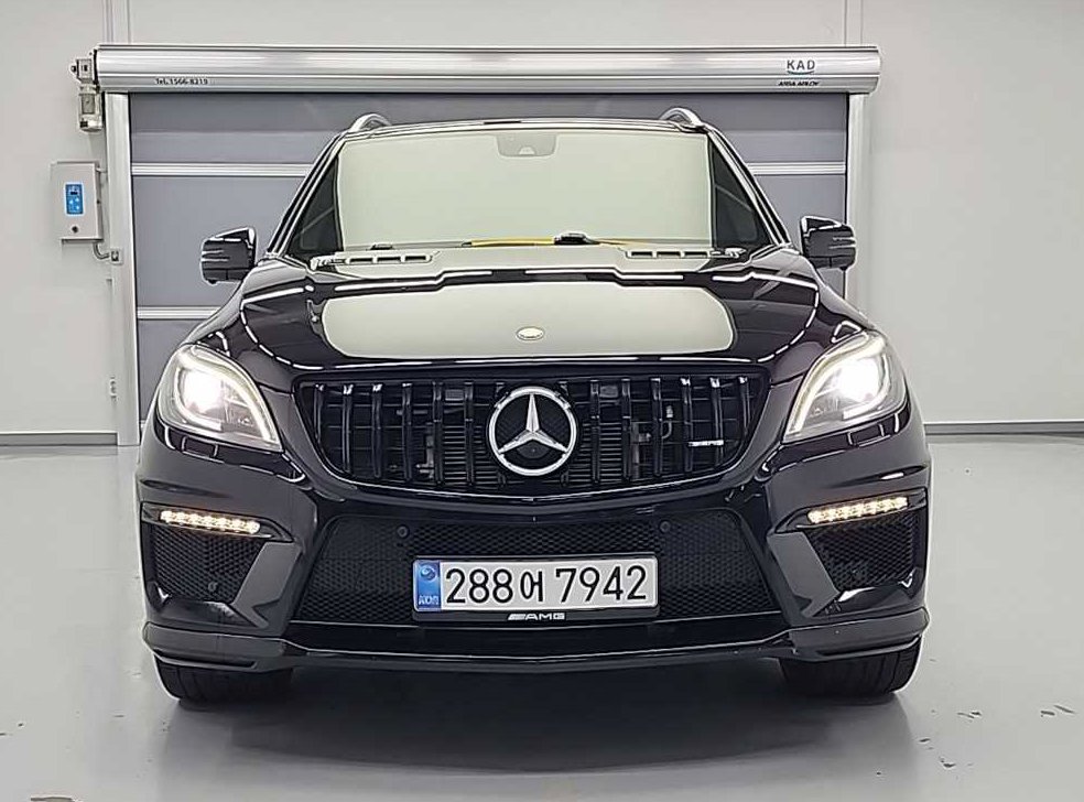 벤츠 M 클래스 ML63 AMG 사진 3