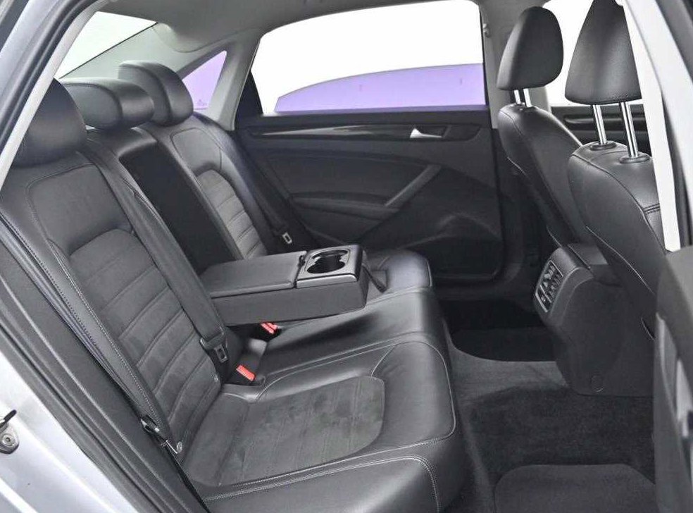 폭스바겐 파사트 2.0 TDI 사진 12