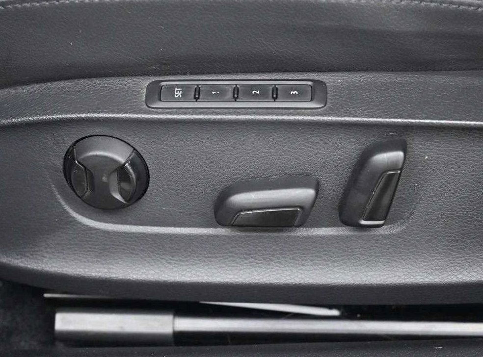폭스바겐 파사트 2.0 TDI 사진 16