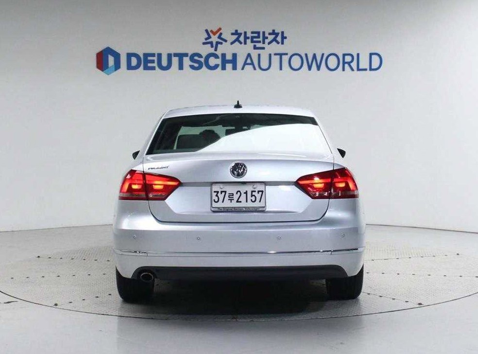 폭스바겐 파사트 2.0 TDI 사진 4