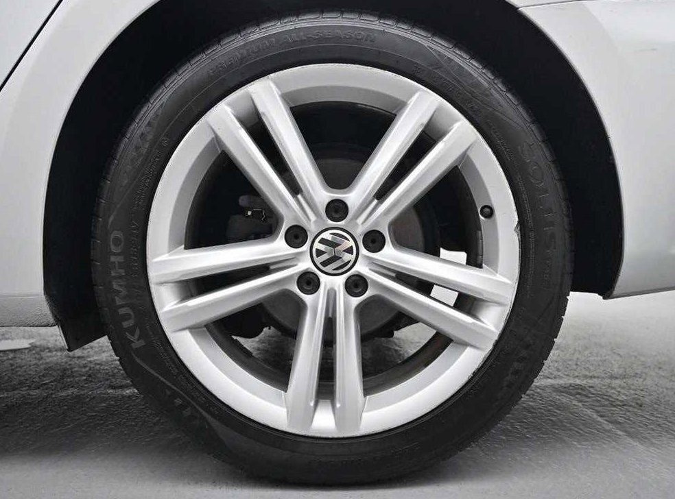 폭스바겐 파사트 2.0 TDI 사진 5
