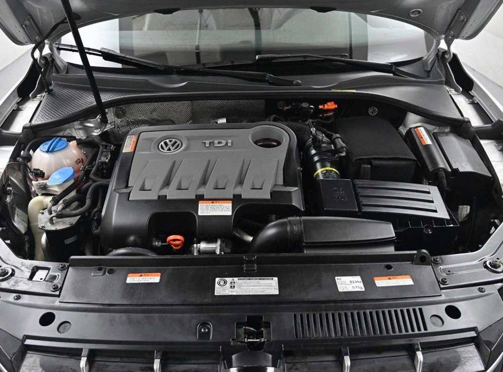 폭스바겐 파사트 2.0 TDI 사진 6
