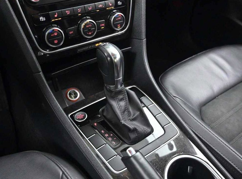 폭스바겐 파사트 2.0 TDI 사진 9