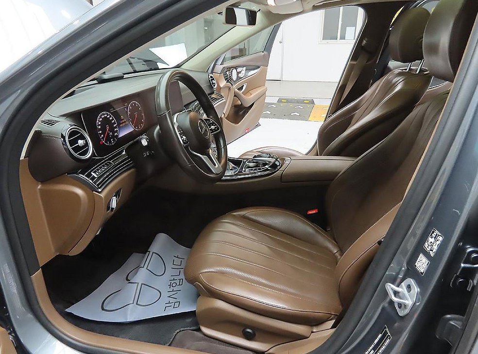 벤츠 E 클래스 E450 4MATIC 익스클루시브 사진 10