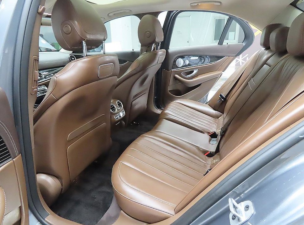 벤츠 E 클래스 E450 4MATIC 익스클루시브 사진 8