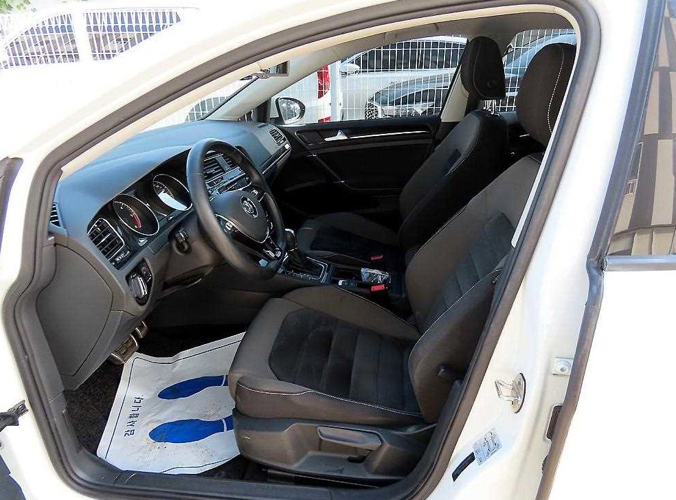 폭스바겐 골프 1.6 TDI 사진 5