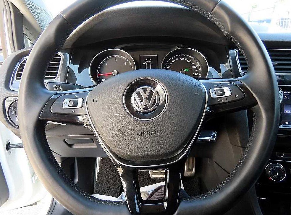 폭스바겐 골프 1.6 TDI 사진 8