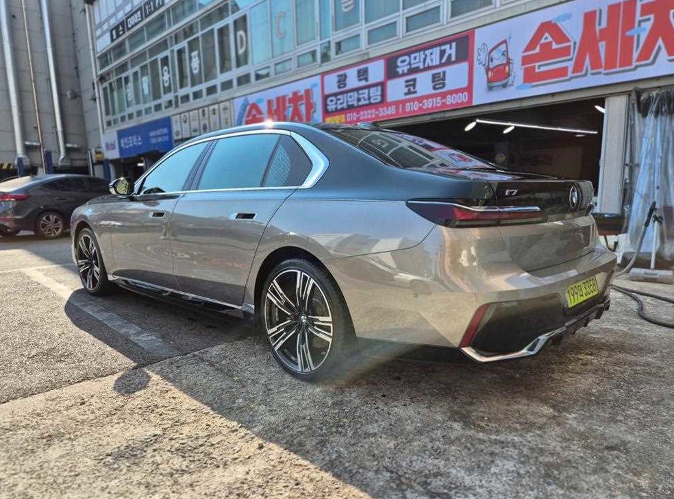 BMW i7 xDrive 60 M 스포츠 이그제큐티브 팩 사진 3