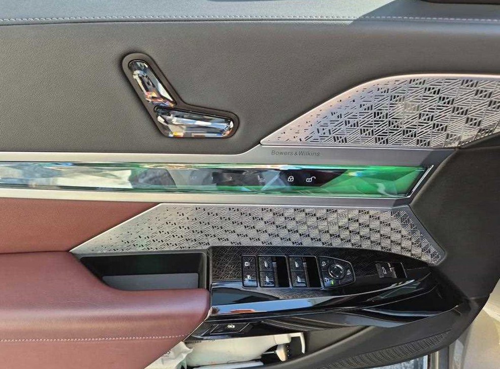 BMW i7 xDrive 60 M 스포츠 이그제큐티브 팩 사진 6