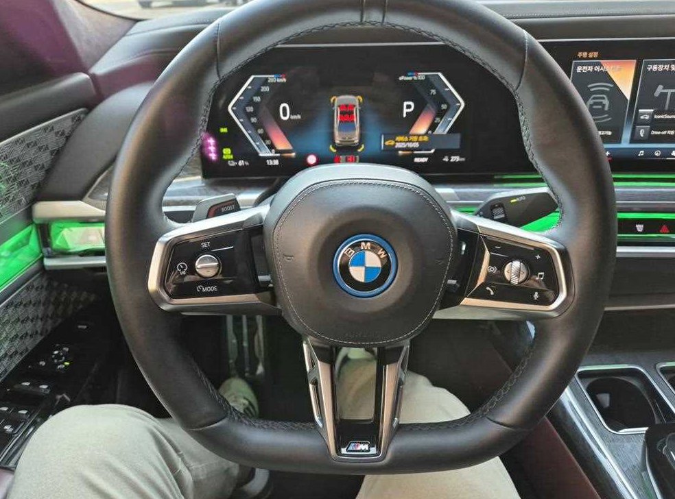 BMW i7 xDrive 60 M 스포츠 이그제큐티브 팩 사진 7