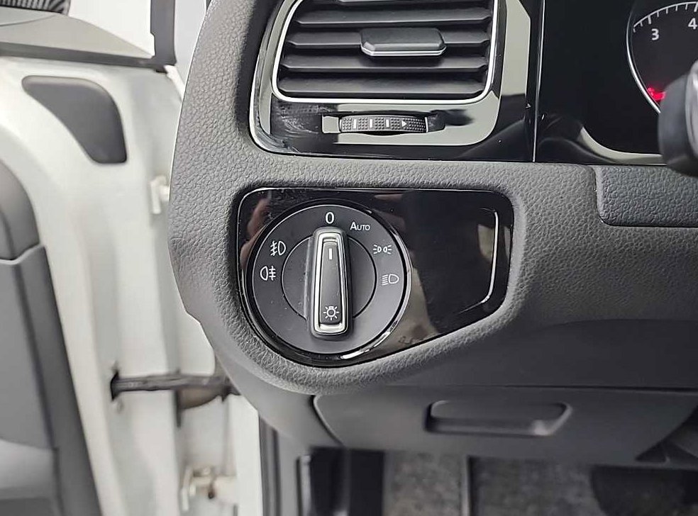 폭스바겐 골프 1.4 TSI 프리미엄 사진 19