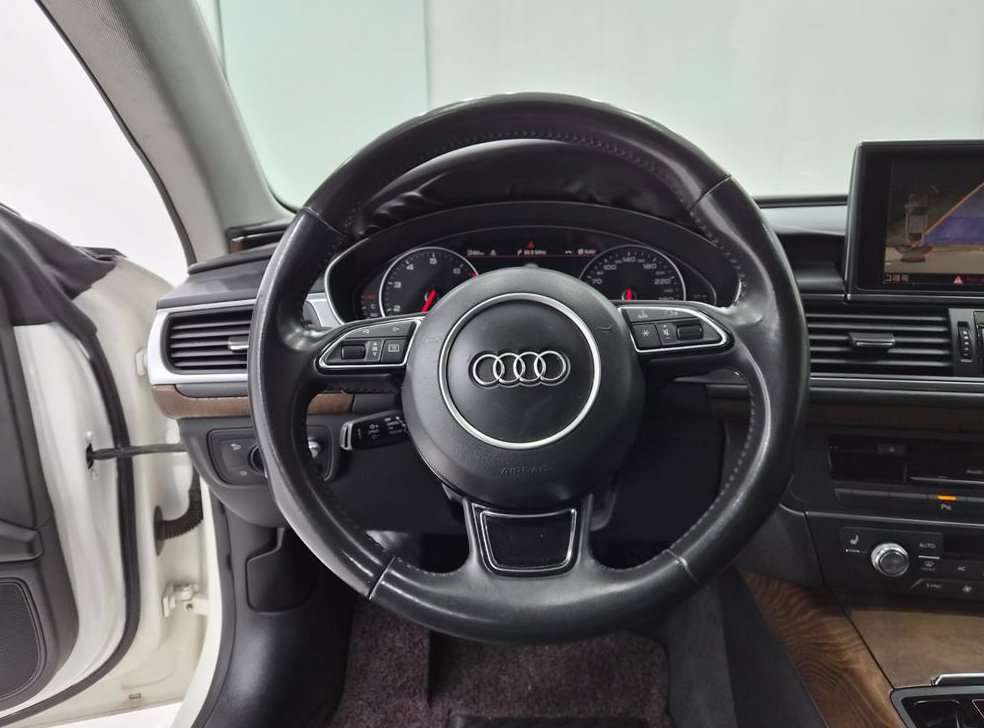 아우디 A7 3.0 TFSI 콰트로 엔트리 사진 8