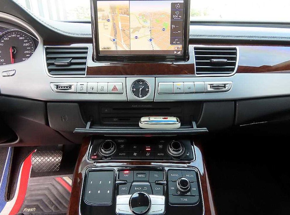 아우디 A8 3.0 TDI 콰트로 사진 12