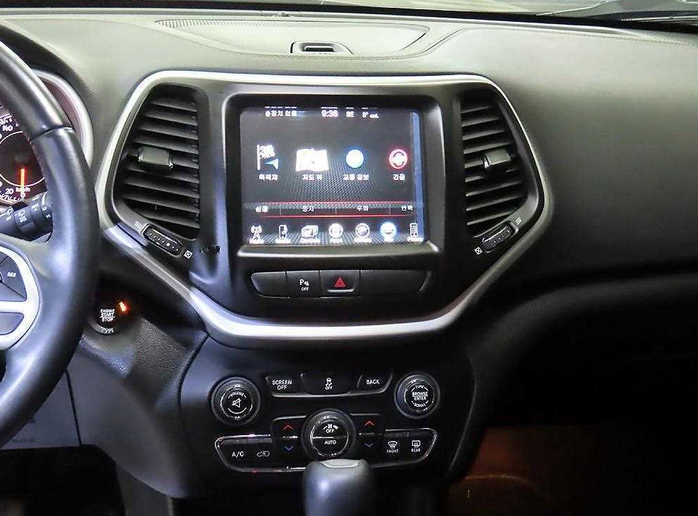 지프 체로키 2.4 론지튜드 AWD 사진 11