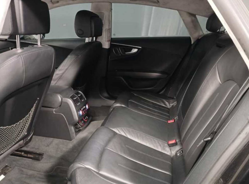 아우디 A7 3.0 TFSI 콰트로 다이나믹 사진 8