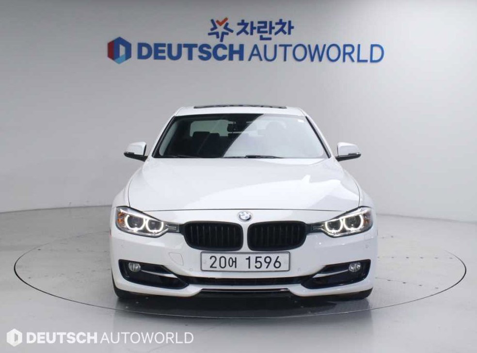 BMW 3시리즈 320i 사진 3