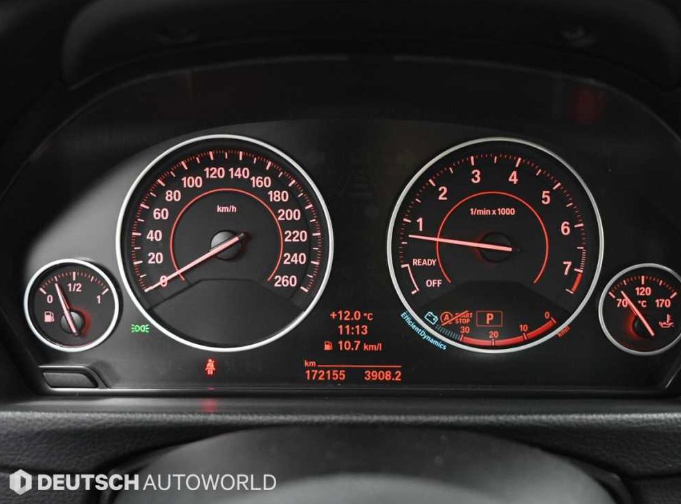 BMW 3시리즈 320i 사진 8