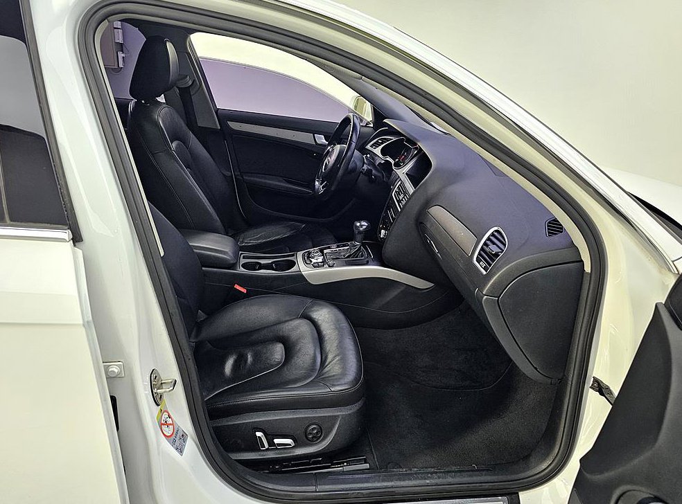 아우디 A4 30 TDI 사진 11