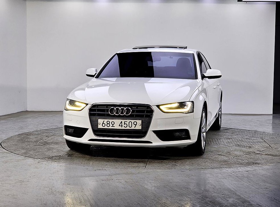 아우디 A4 30 TDI 사진 2