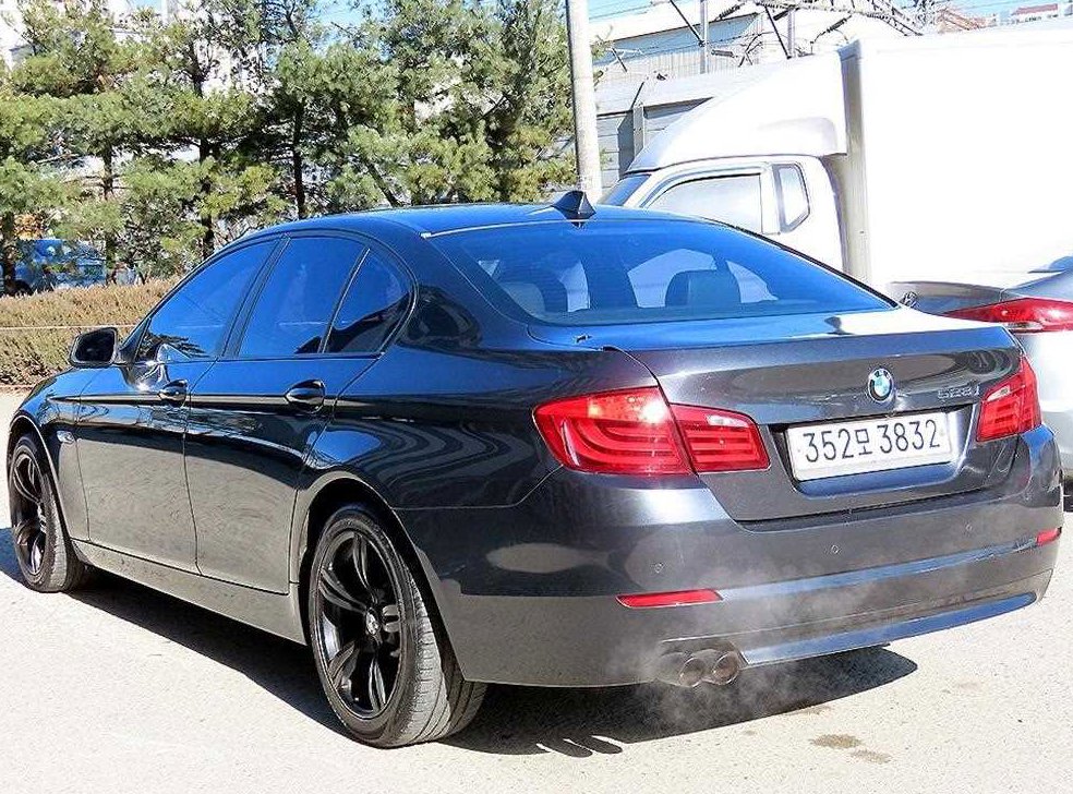 BMW 5시리즈 528i 사진 3