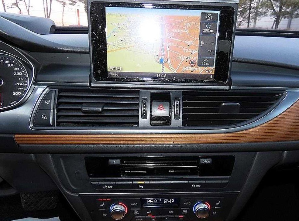 아우디 A6 40 TDI 콰트로 사진 13