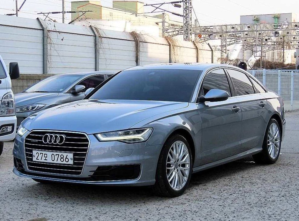 아우디 A6 40 TDI 콰트로 사진 2