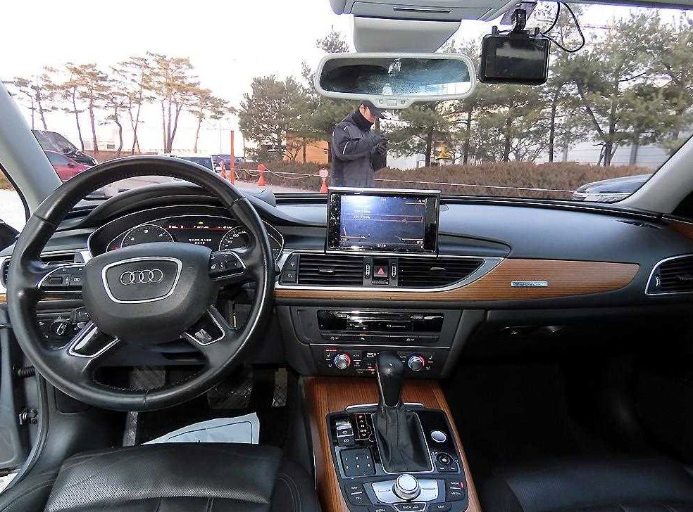 아우디 A6 40 TDI 콰트로 사진 7