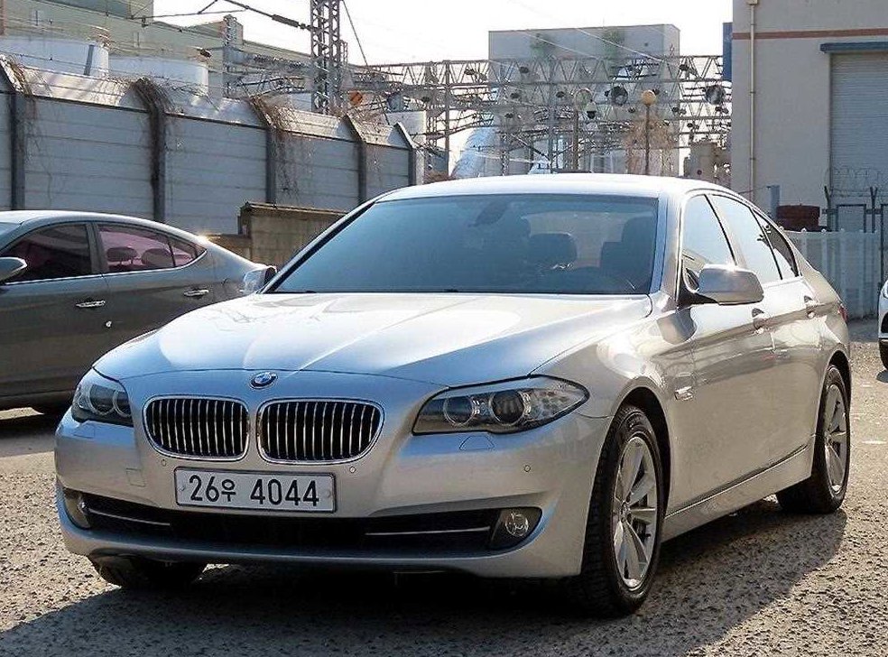 BMW 5시리즈 520d 사진 2