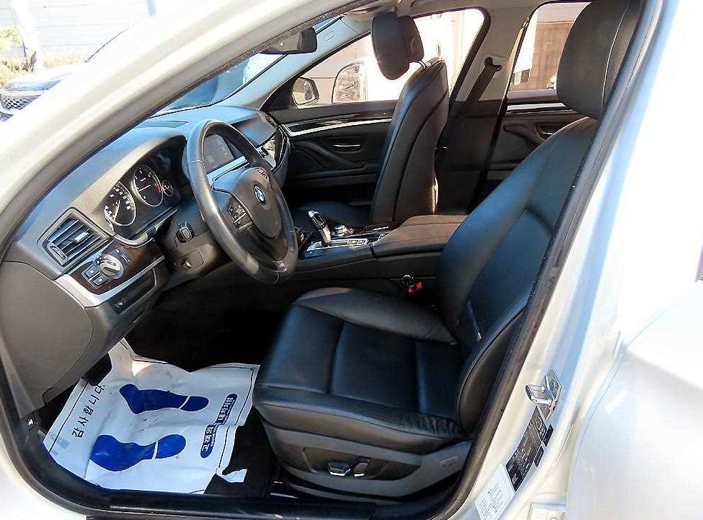 BMW 5시리즈 520d 사진 5