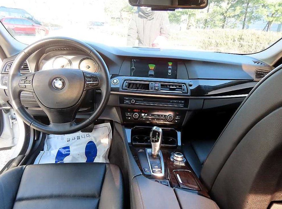 BMW 5시리즈 520d 사진 7
