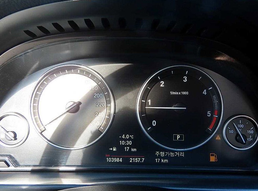BMW 5시리즈 520d 사진 9